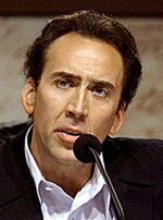 Tchórzliwy Nicolas Cage