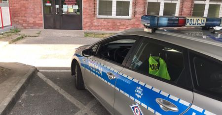 Policyjna eskorta do… porodu