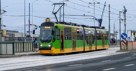 Stanął w obronie bitej kobiety. Sam został ranny