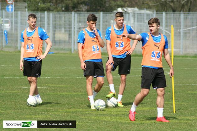 Od lewej: Tomasz Kędziora, Dawid Kownacki, Jan Bednarek i Karol Linetty.