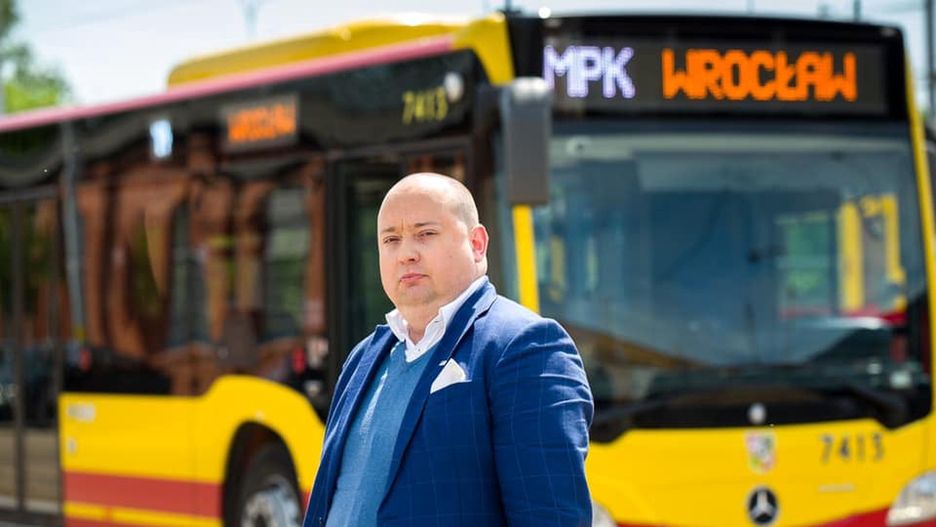 Wrocław. PiS chce odwołania prezesa MPK. Radni prezydenta murem za Krzysztofem Balawejderem