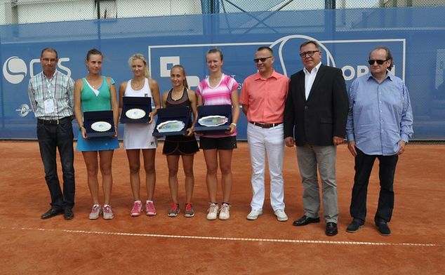 Finalistki turnieju debla - Anastazja Wasiliewa i Maryna Zaniewska, oraz triumfatorki zawodów w Sobocie - Aleksandra Krunić i Barbora   Krejčíková (Foto: Biuro Prasowe PPO 2014)