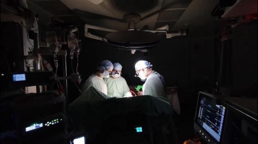 У Львові, без електрики хірурги здійснили операцію на серці