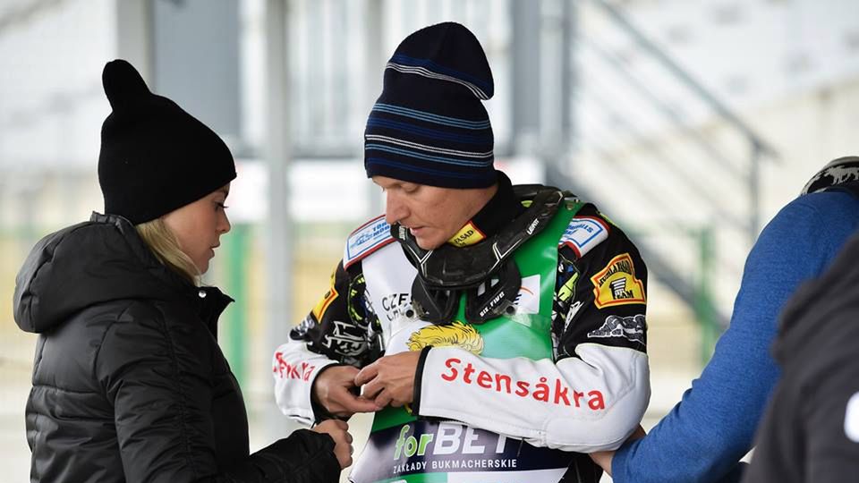 Fredrik Lindgren od nadchodzącego sezonu będzie używać stabilizatora karku