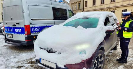 Jeździsz zaśnieżonym autem – dostaniesz mandat!