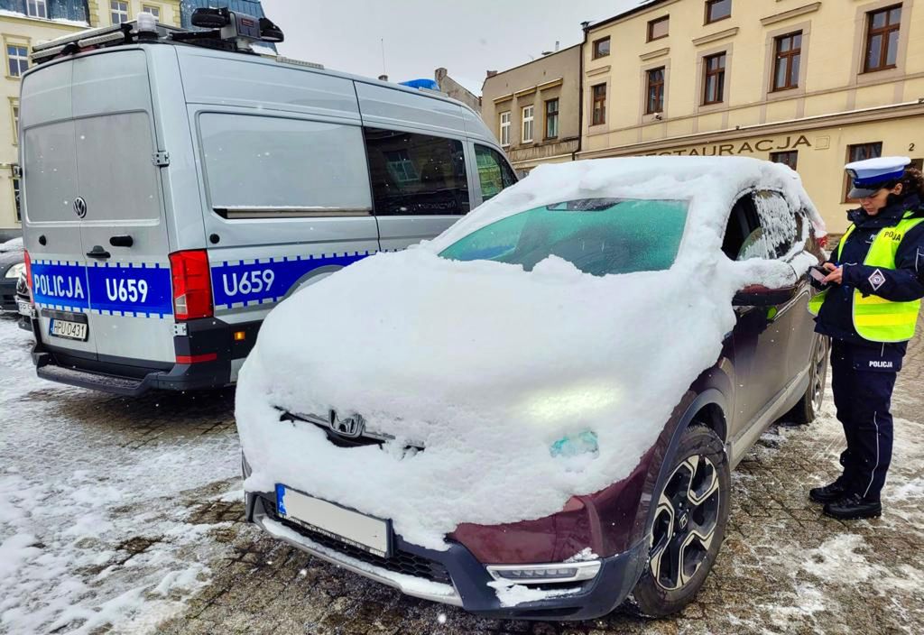 Jeździsz zaśnieżonym autem – dostaniesz mandat!