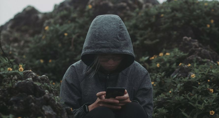 Terapie z wykorzystaniem czatbotów AI to ryzyko. Badania potwierdzają