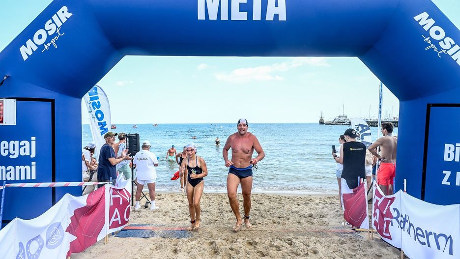 II Wyścig pływacki dookoła mola w Sopocie