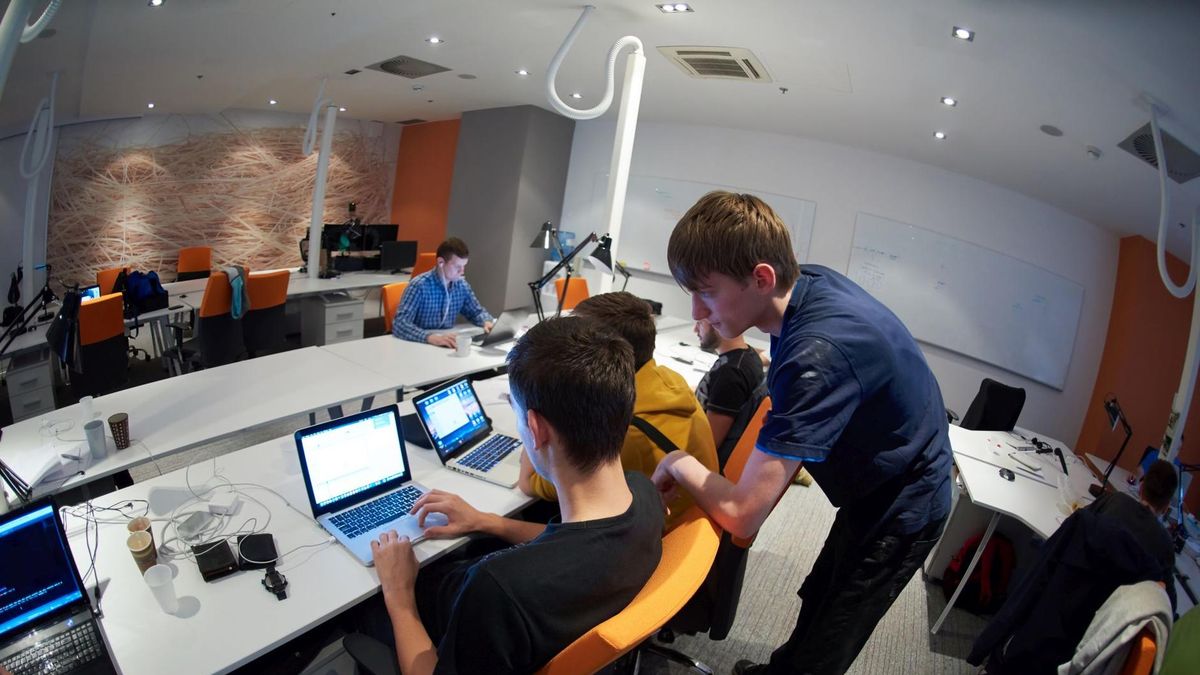 Dla doświadczonych programistów jedyną trudnością jest obecenie wybór najlepszej ofert na rynku