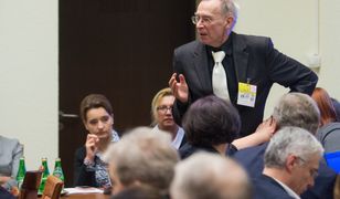 Rząd luzuje obostrzenia. Prof. Gut: "bez większego wpływu na rozwój epidemii"