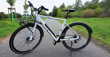 Dobrze wyceniony elektryczny mieszczuch? Testujemy rower elektryczny Eleglide Citycrosser