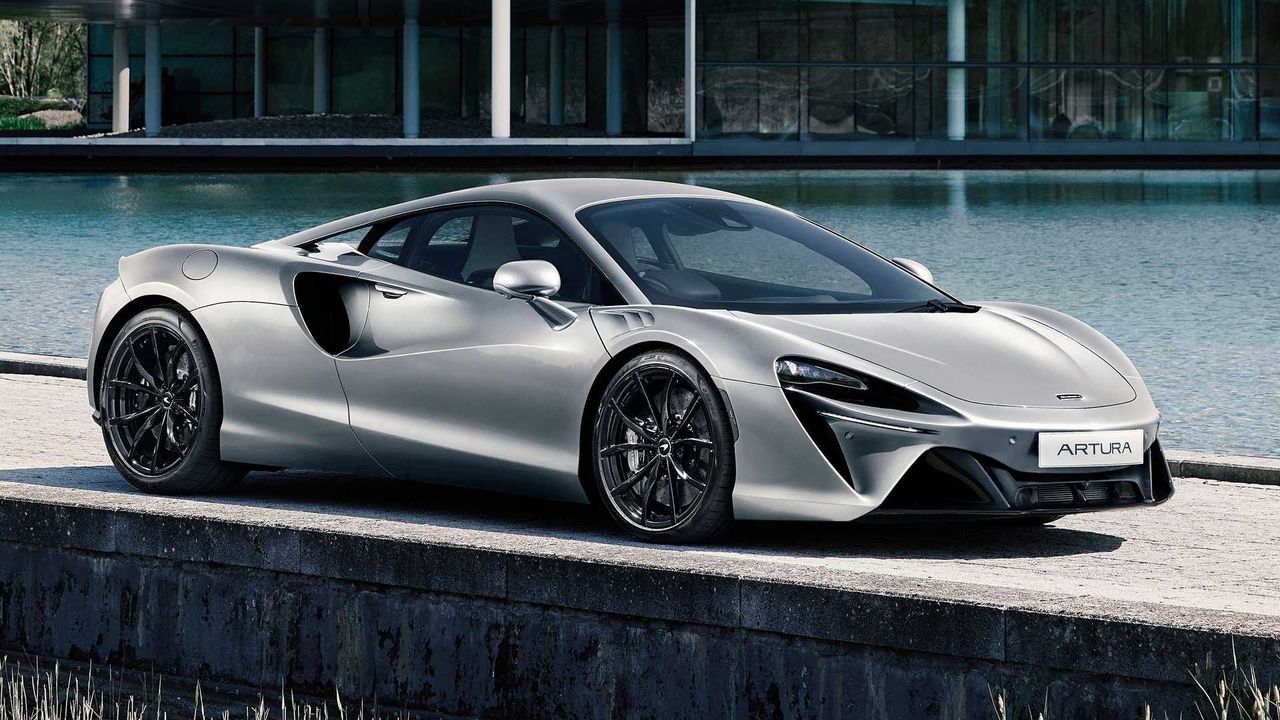 McLaren świętuje jubileusz Królowej Elżbiety II. Powstanie tylko jeden egzemplarz