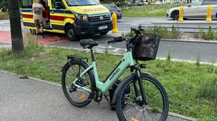 Warszawa: Groźne zderzenie na Bielanach. Rowerzystka w szpitalu