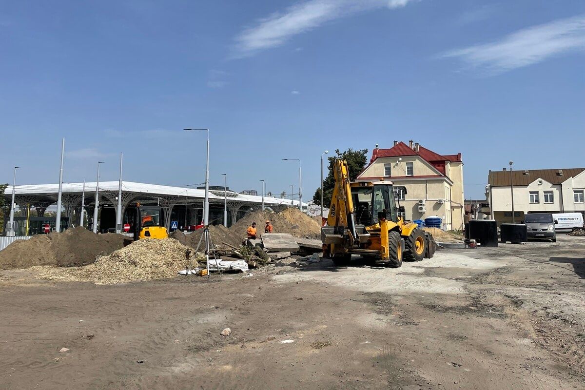 Budowa parkingu przy stacji kolejowej PKP Lublin Główny