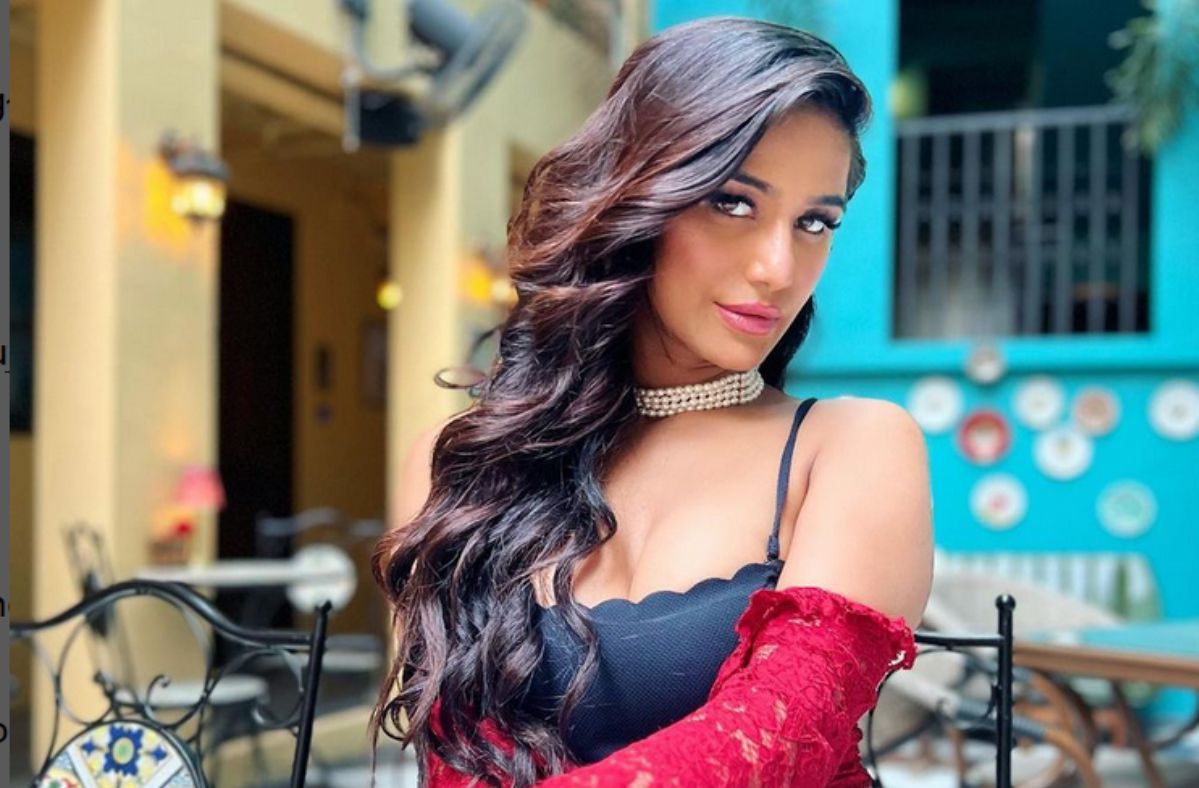 Bollywood star Poonam Pandey fakes death to raise awareness for cervical cancer