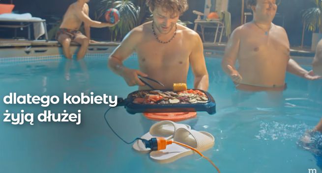 Mężczyźni oburzeni nowym spotem mBanku. „Robicie z nas idiotów”