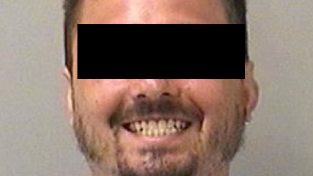 Oskarżony o zamordowanie własnej matki. 