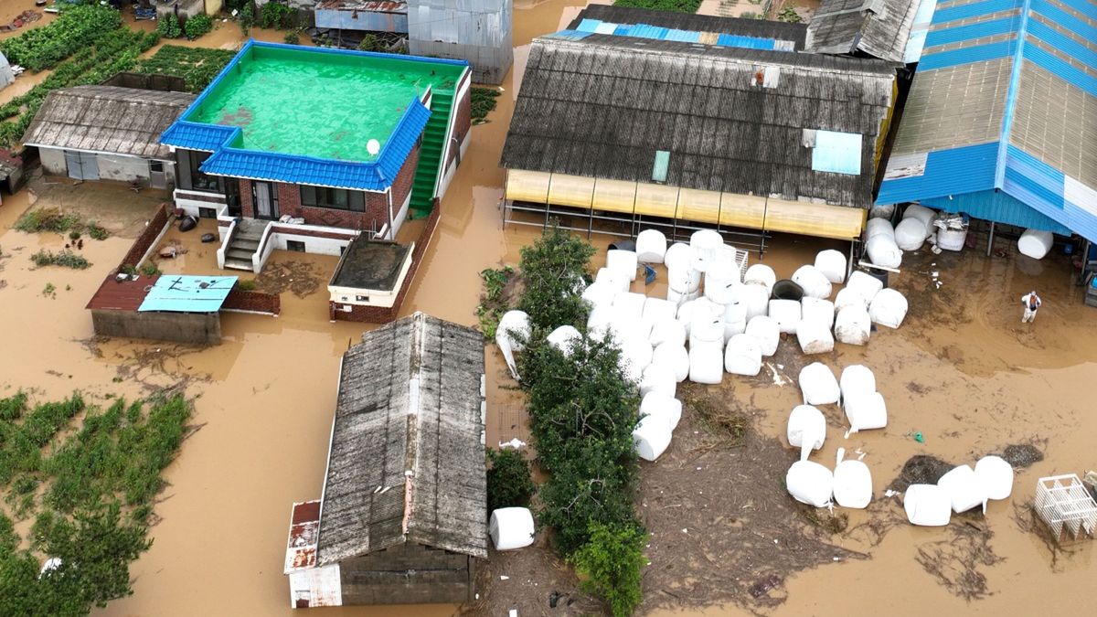 Korea Płd. zmaga się z powodzią