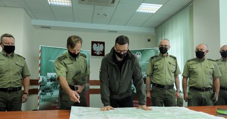 Mateusz Morawiecki na granicy z Białorusią. Padły mocne słowa