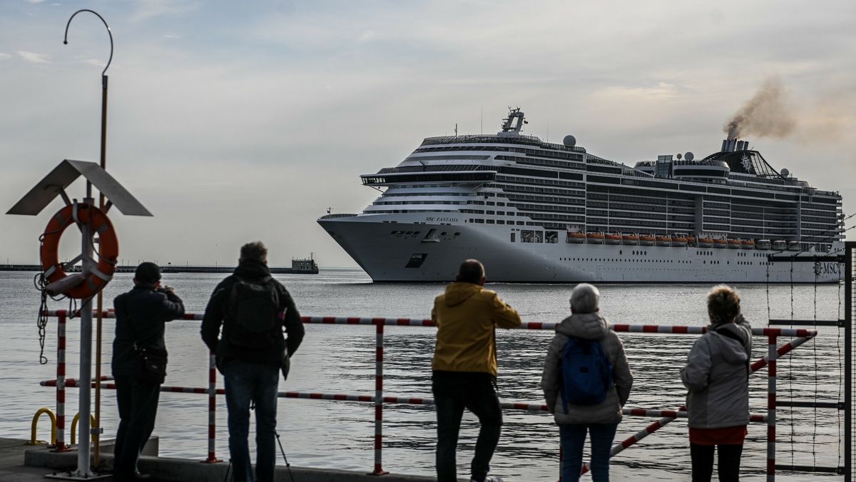 Pierwszy wycieczkowiec w Gdyni
MSC Fantasia