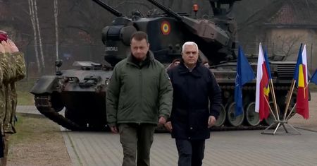 Ministrowie obrony Polski i Rumunii spotkali się z żołnierzami Batalionowej Grupy Bojowej NATO