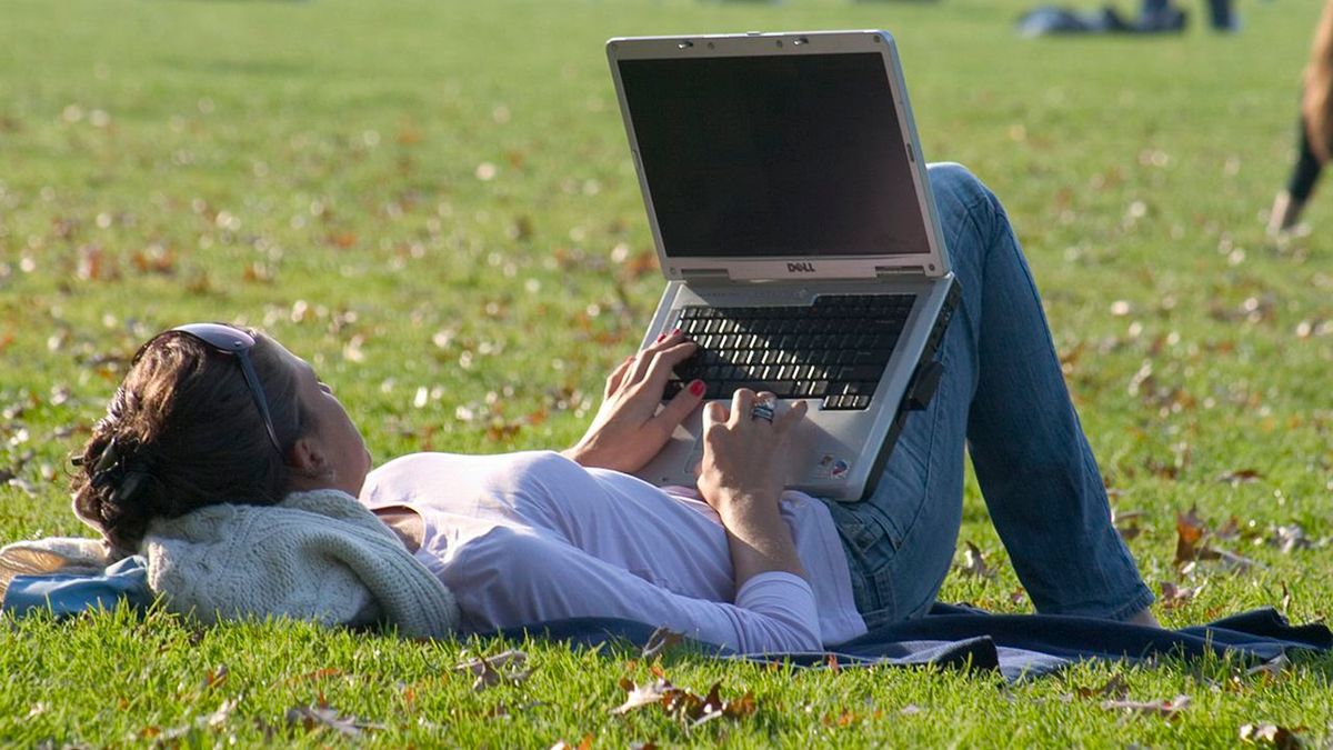 Laptop do pracy w terenie - jaki kupić? 1
