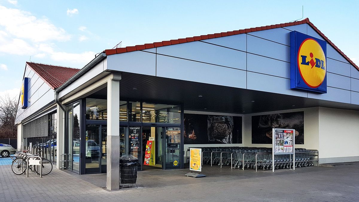 Najpierw Biedronka, teraz Lidl i Kaufland. Sklepy poszerzają ofertę o środki do dezynfekcji 1