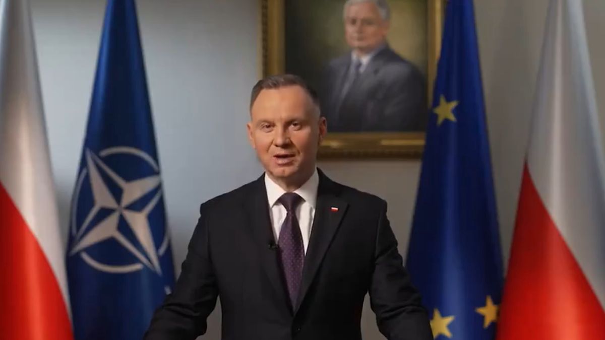 Andrzej Duda podczas wygłaszania orędzia