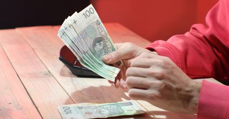 15 676 zł z ZUS. Wypłaty już ruszyły. Zobacz, komu się należy