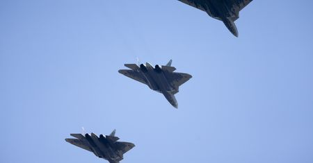 Su-57 nad Ukrainą. Putin wysłał do walki swoje najnowocześniejsze samoloty