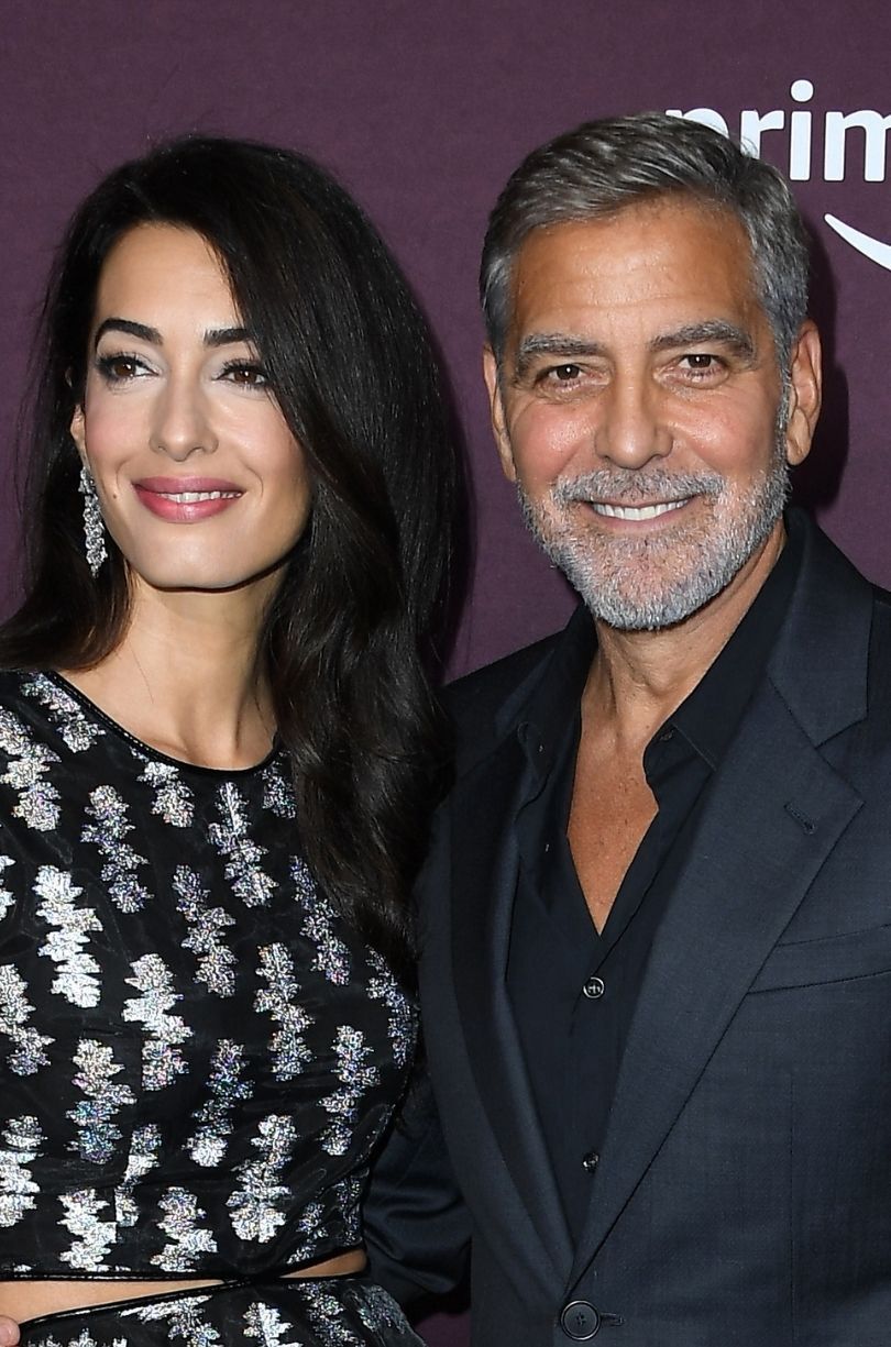 George Clooney i Amal Clooney pozują na premierze w Los Angeles