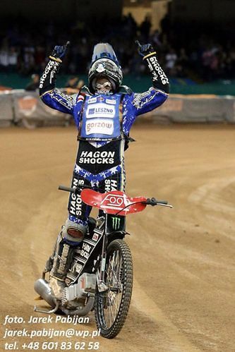 Tak przed rokiem cieszył się w Cardiff Chris Holder, który od trzech sezonów nie schodzi  podium Grand Prix Wielkiej Brytanii