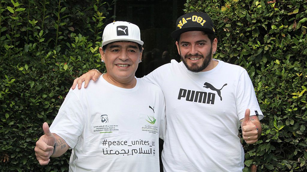 Na zdjęciu od lewej: Diego Maradona wraz ze swoim synem, Diego Maradona jr