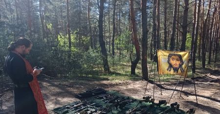 Bulwersujące działanie rosyjskiego księdza. Internauci wściekli