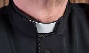 Proboszcz jechał na poranną mszę. Wydmuchał blisko 2 promile