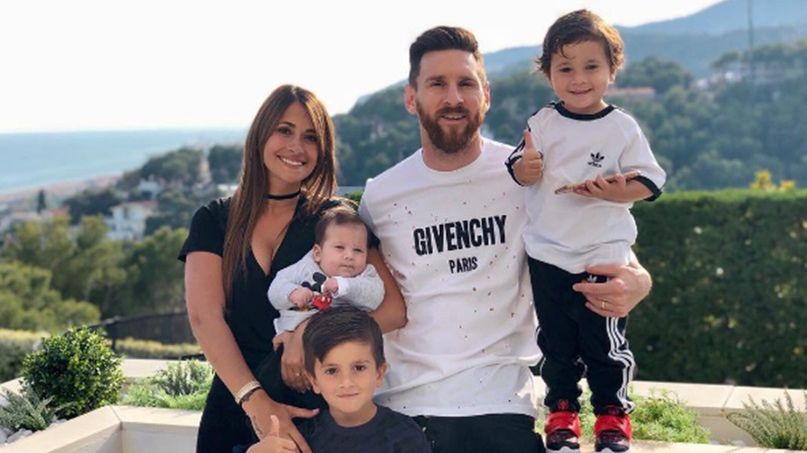 Lionel Messi z żoną i dziećmi