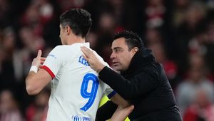 Barcelona krok od kompromitacji. Xavi stracił głowę