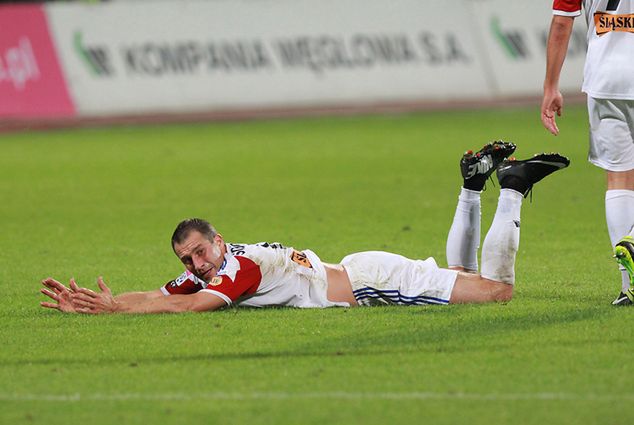 "Sobol" już w pierwszej połowie meczu z Piastem musiał zejść z boiska