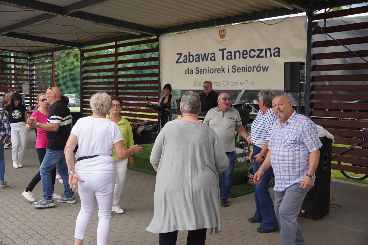 Ostatnia w tym roku "Taneczna środa" na stadionie w Pile.