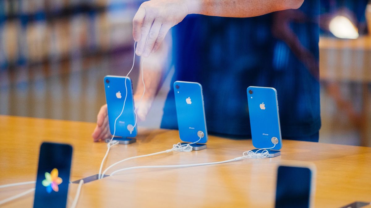 iPhone XR nie będzie jednak hitem? (depositphotos)