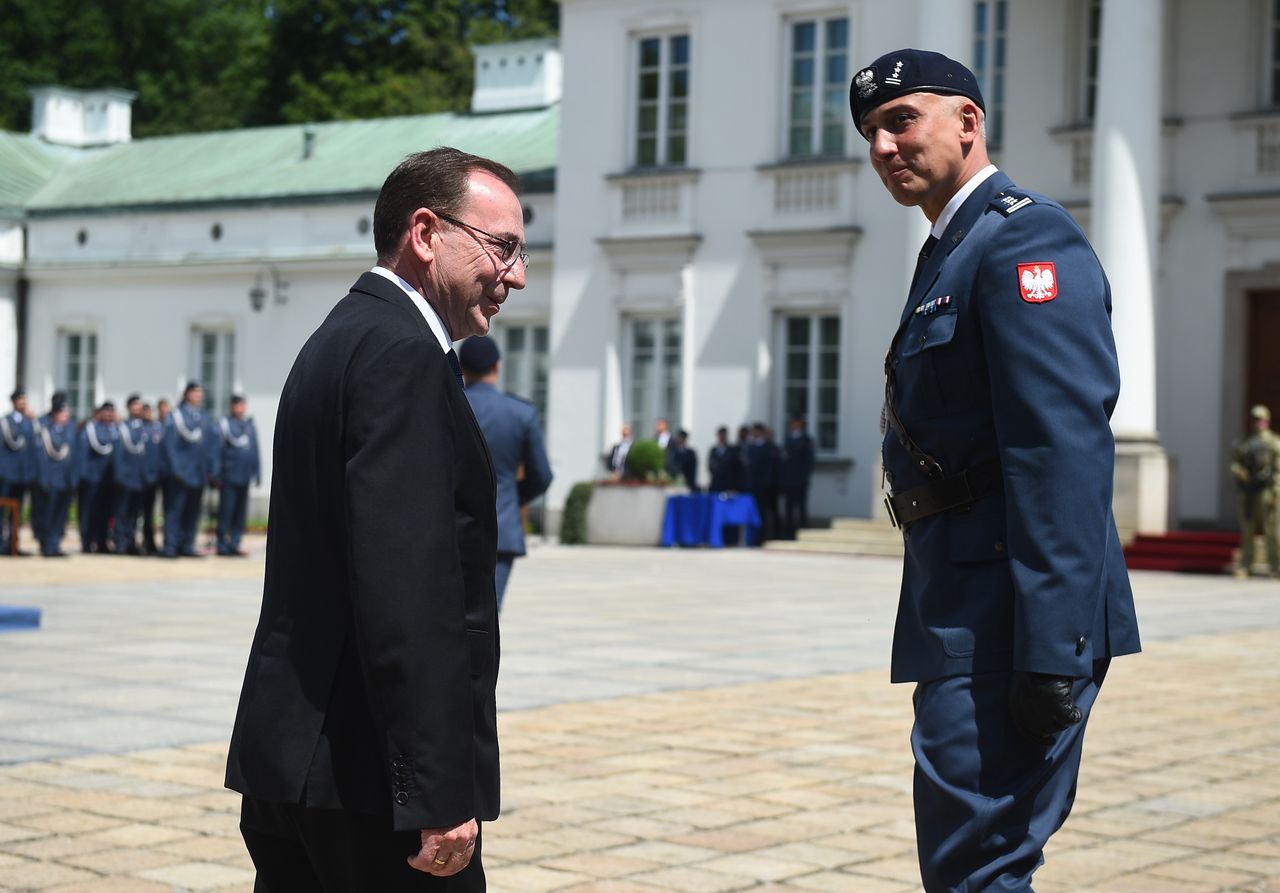 Szef Służby Ochrony Państwa może się "pakować"? "Lobbują, żeby został"