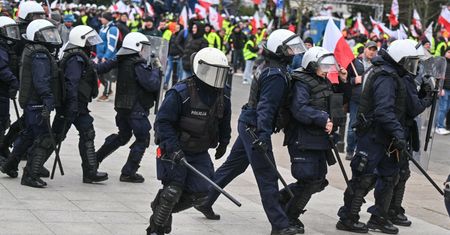 "Kumulacja emocji". Decyzja Trzaskowskiego rozjuszyła rolników, policja odpowiada