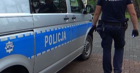 Konin. Policjant śmiertelnie postrzelił 21-latka. Wrócił do pracy