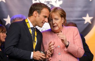 Merkel i Macron chcą stworzyć budżet strefy euro. W tle nowe "enfant terrible" Europy