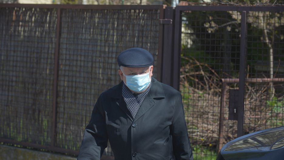 Koronawirus. Jarosław Kaczyński na  "autokwarantannie". Wicerzecznik PiS zdradza szczegóły