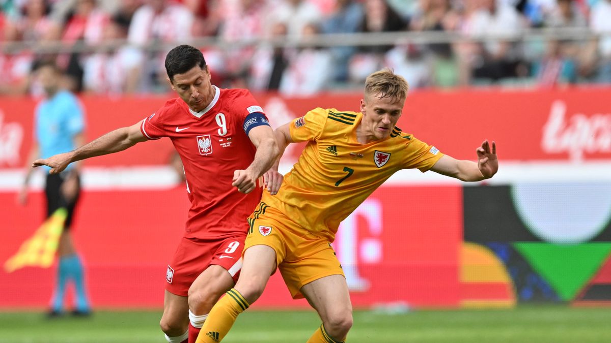 PAP / Maciej Kulczyński / Na zdjęciu: Robert Lewandowski i Matthew Smith