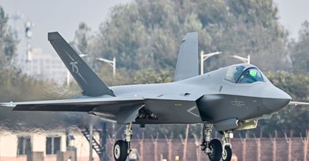 Porażka rosyjskiego Su-30SM. Przegrał starcie z chińskim J-35A