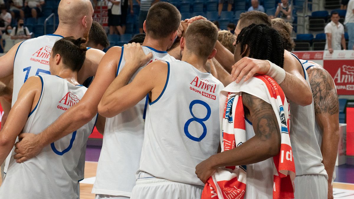 WP SportoweFakty / Rafał Sobierański / Na zdjęciu: koszykarze Anwilu Włocławek