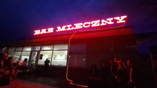 Kraków: Powracają kultowe neony