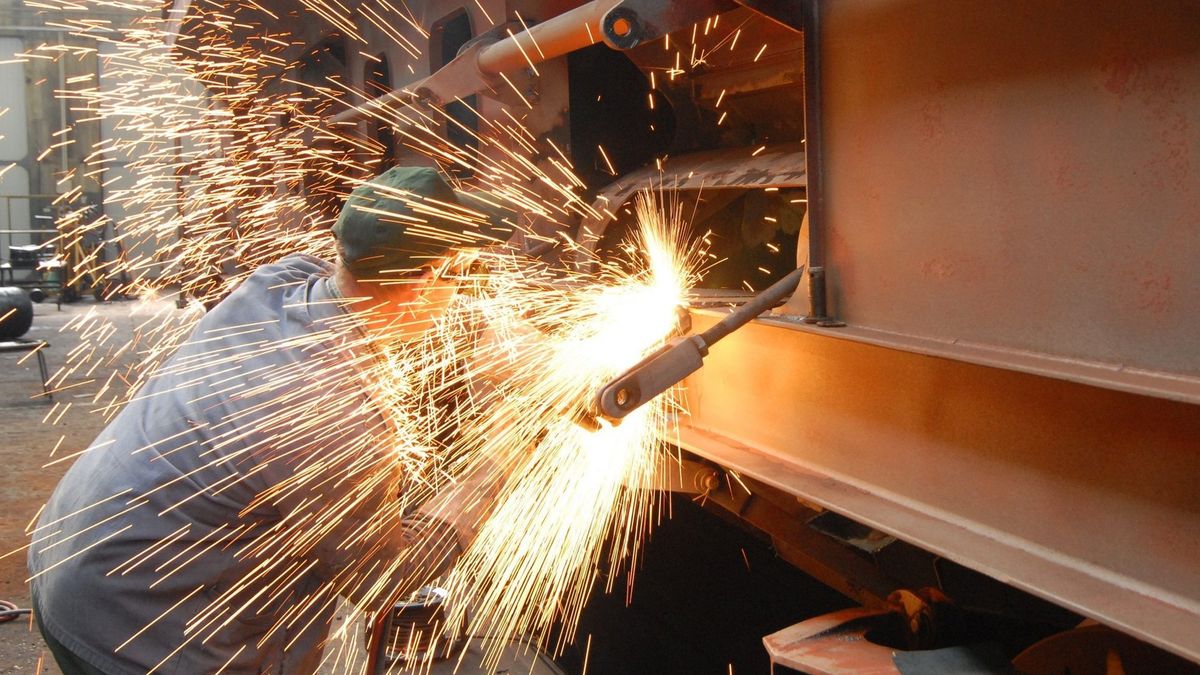 Trudniej będzie zwolnić pracownika, bo pracodawca będzie musiał zaproponowac mu inne stanowisko w tej samej firmie